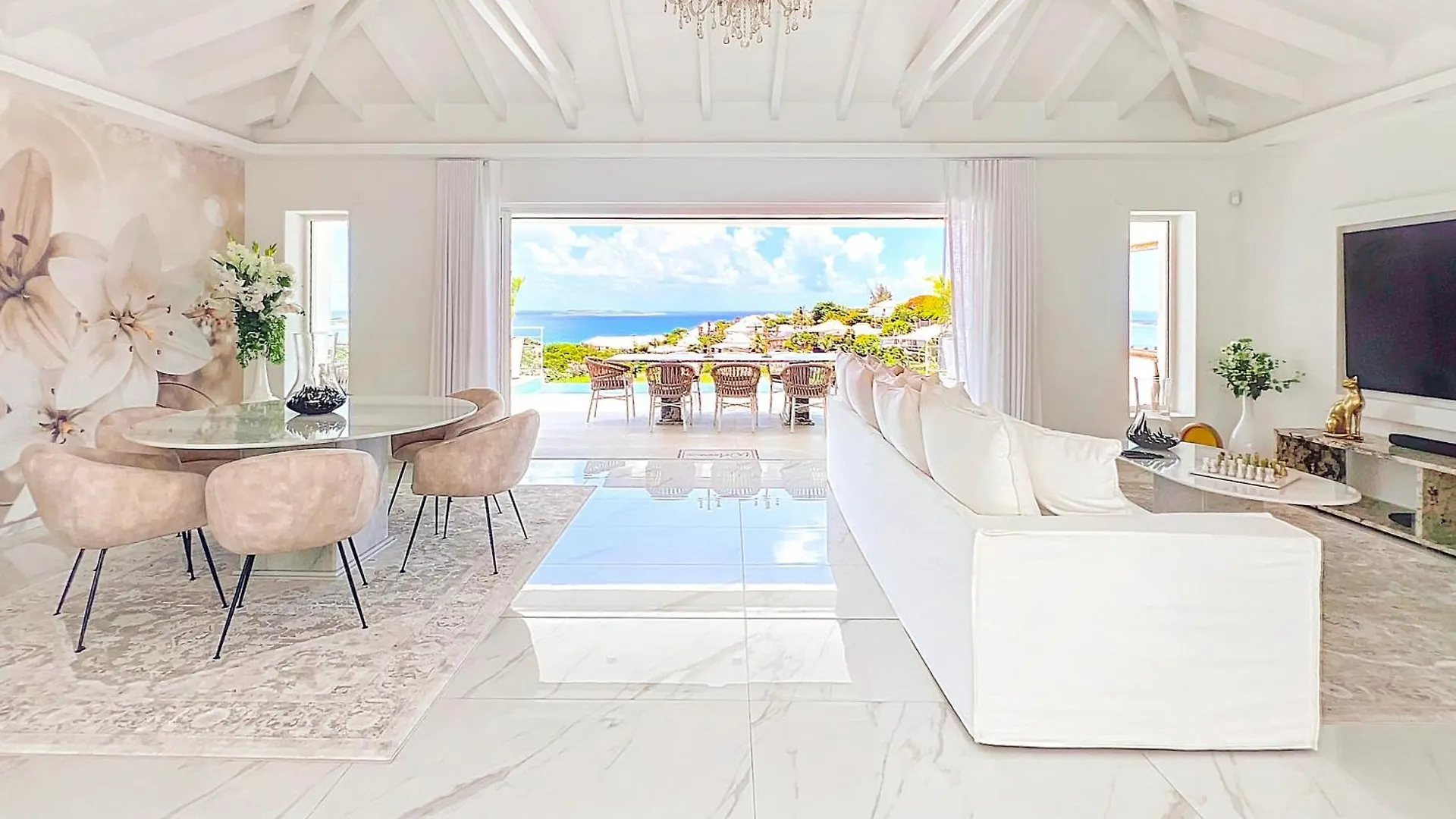 Fleur De Lys A Prestigious Villa With A Sea View. Orient Bay