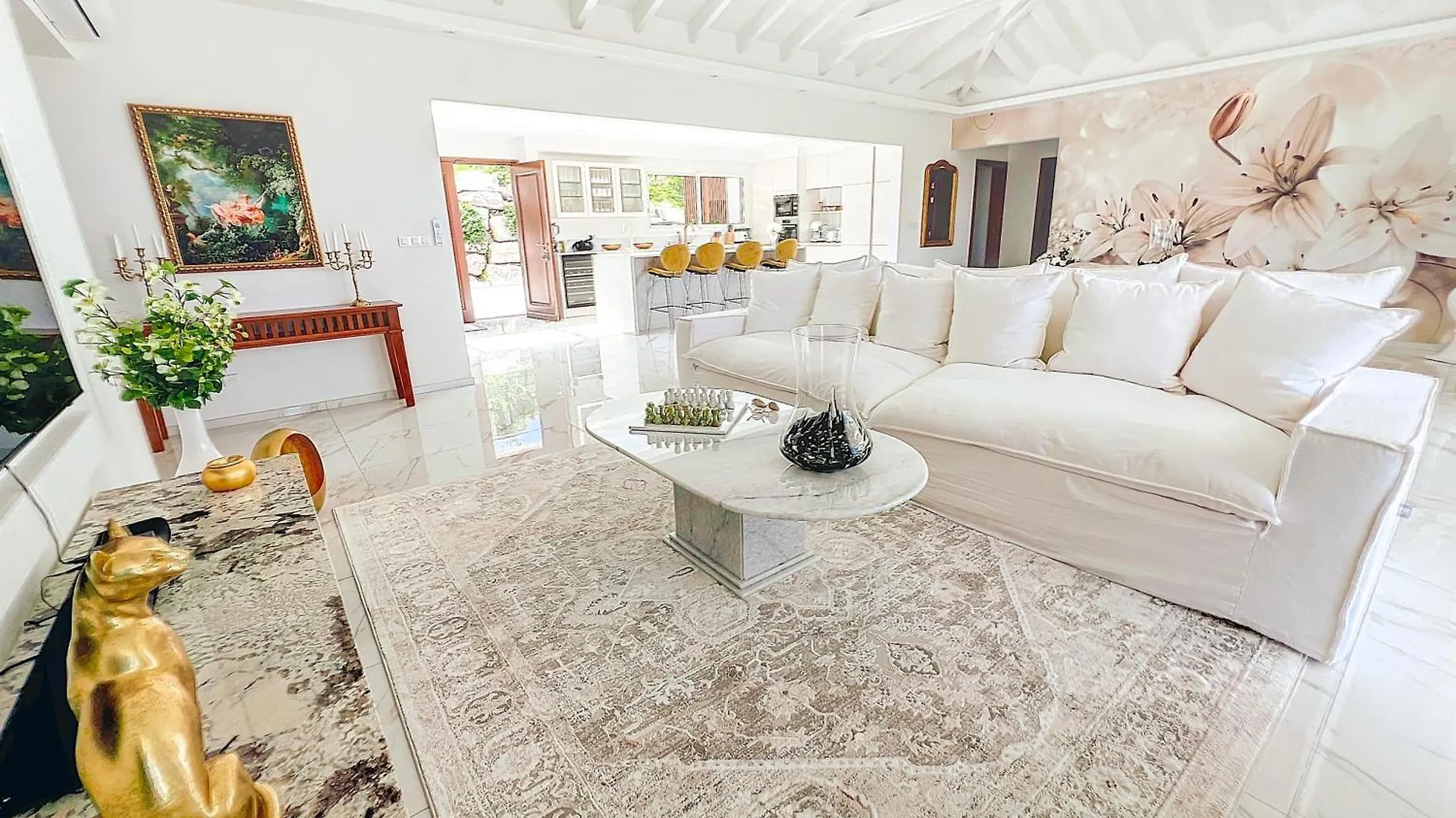 Fleur De Lys A Prestigious Villa With A Sea View. Orient Bay